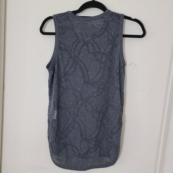 Gap Womens Shirt Size S Gray Open Knit Soft Sleeveless Lightweight Flowy Casual - Picture 5 of 6